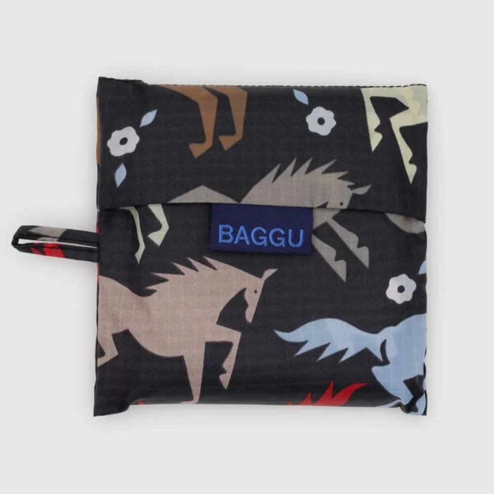 🍦HOST PICK🍦🐴BAGGU NWT standard BAGGU Horse Cut Outs 🐴